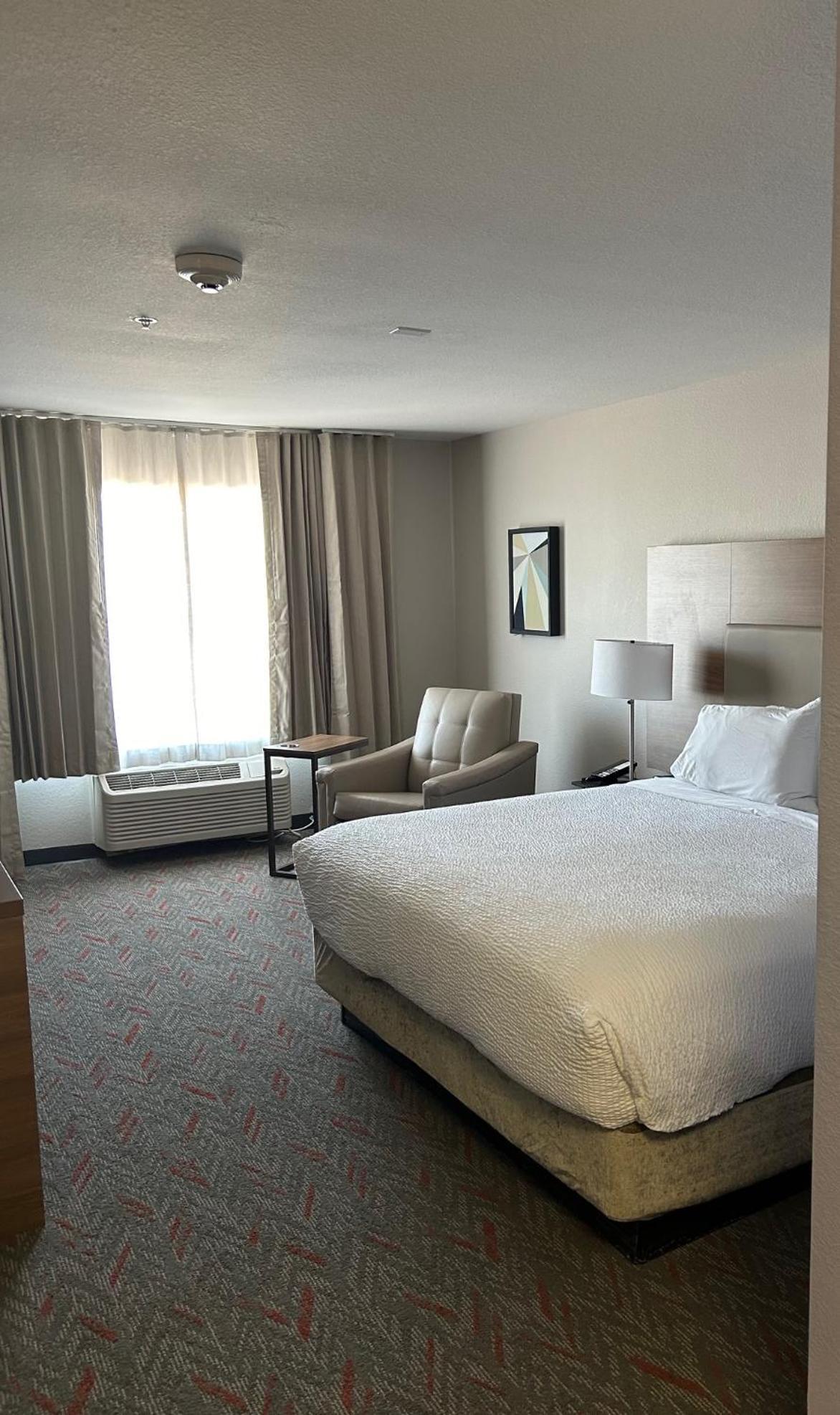 Garner By Ihg Phoenix - 2* Surprise