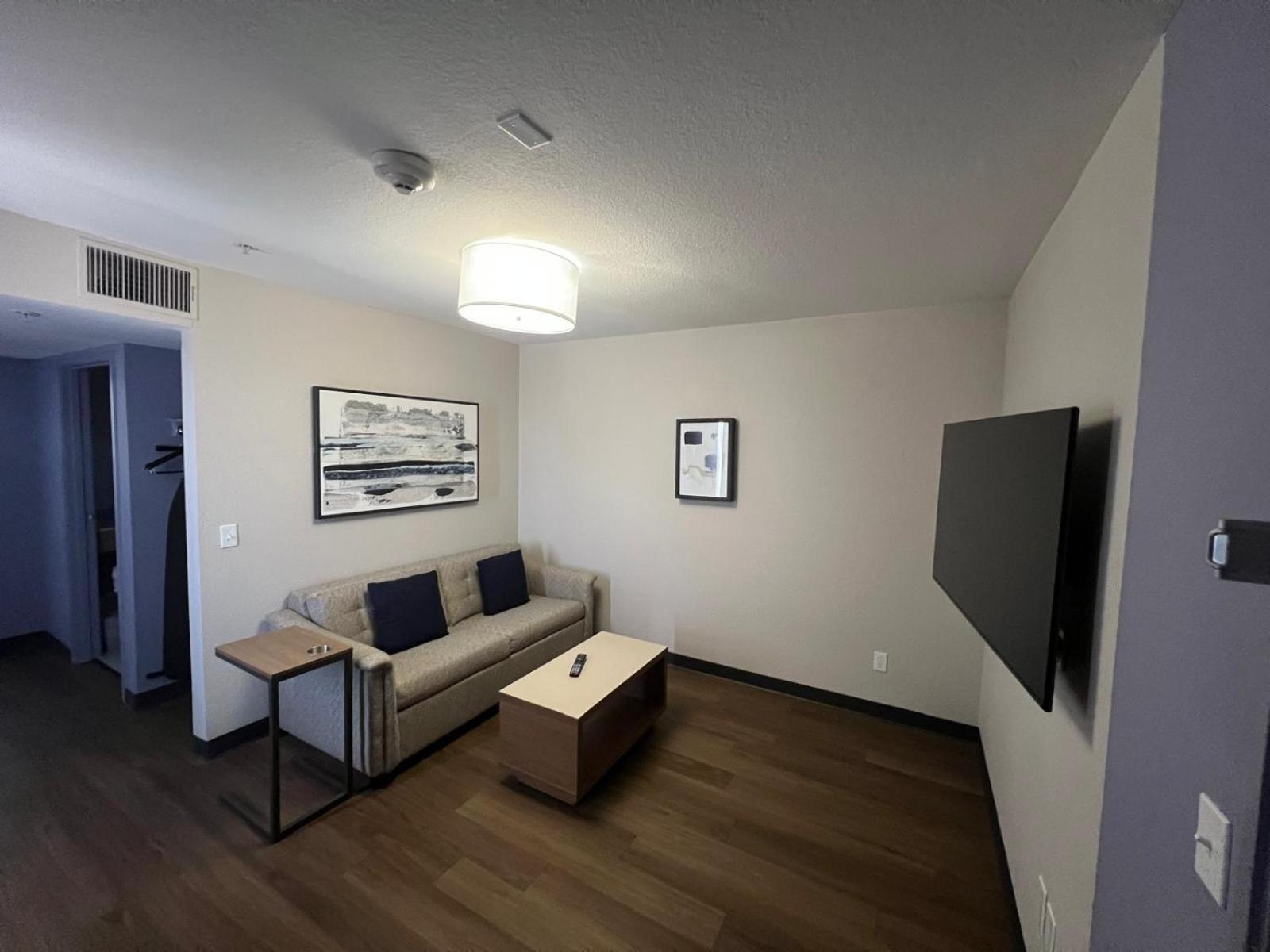 Garner By Ihg Phoenix - 2* Surprise